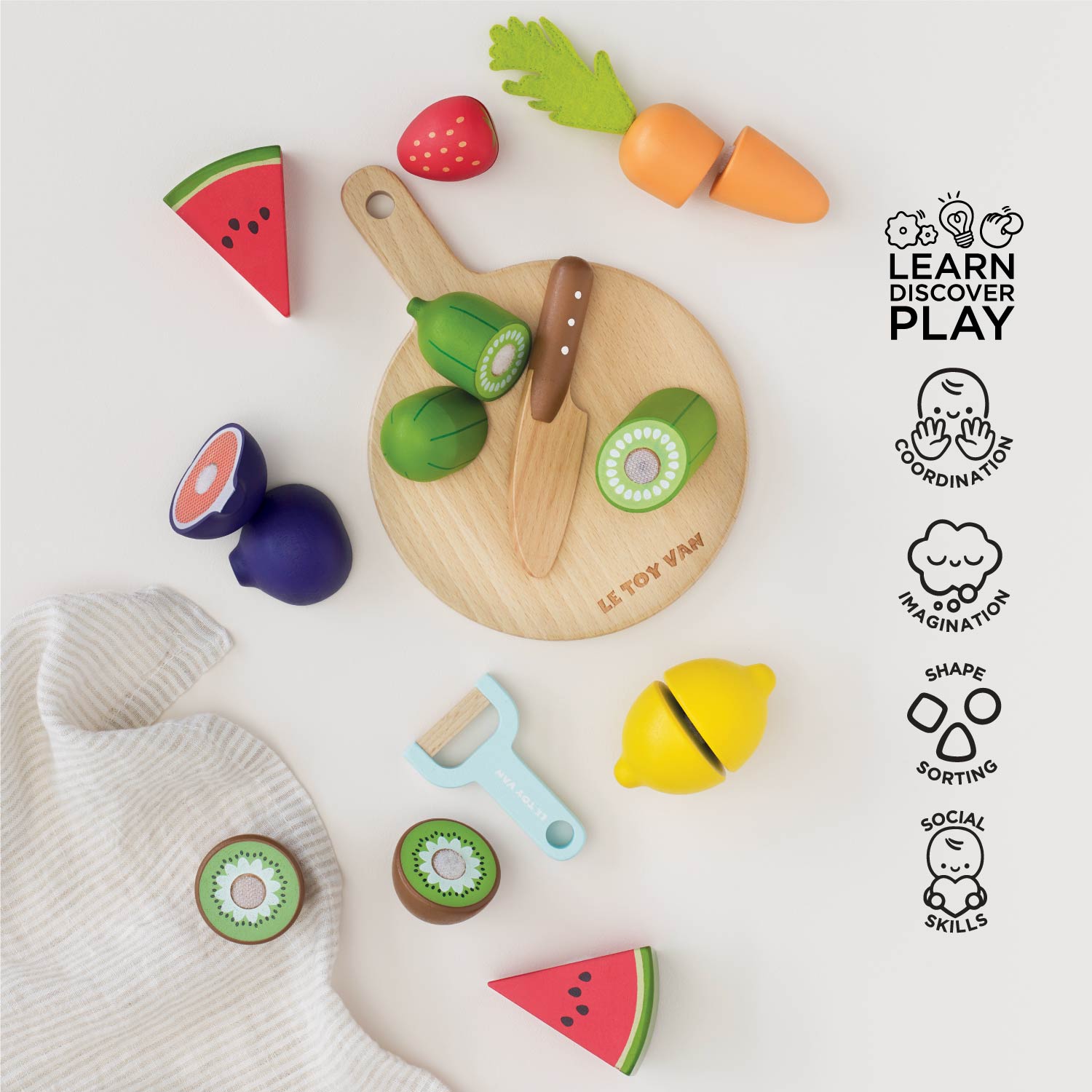 Wooden Chopping Board & Sliceable Play Food