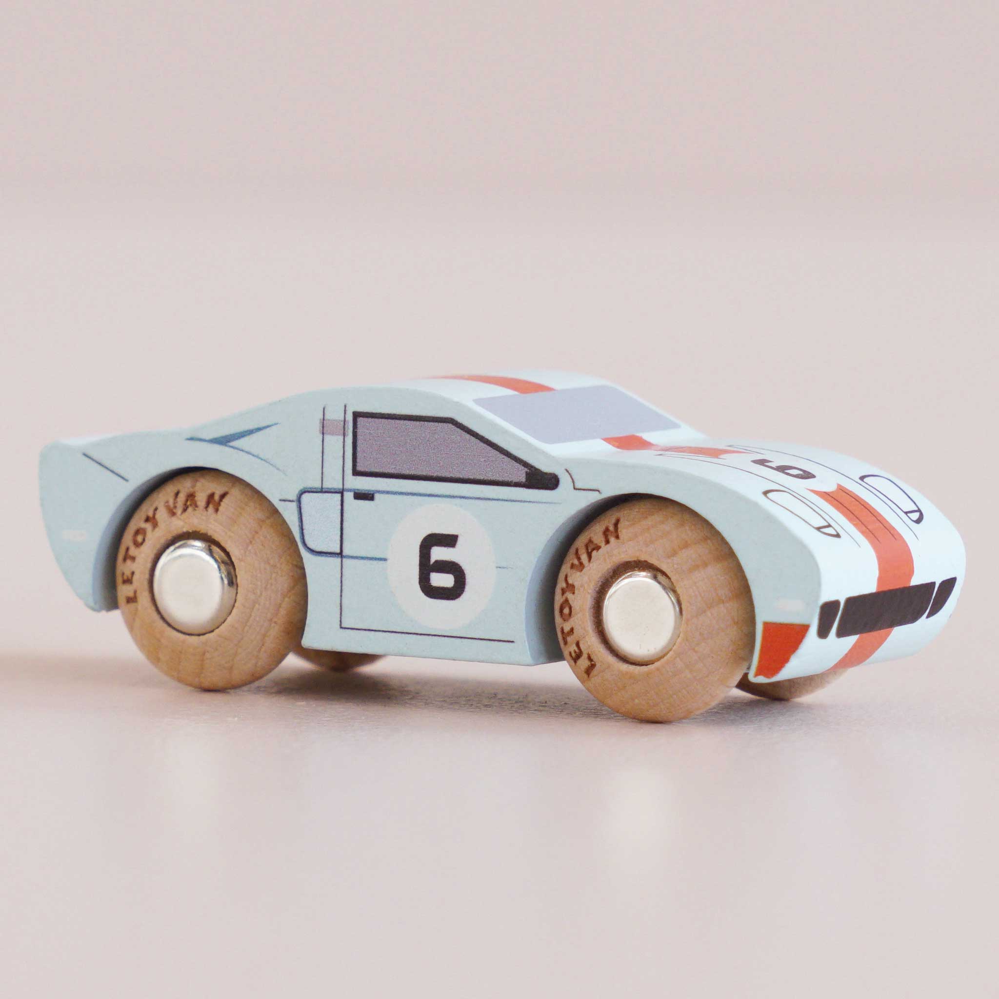 No. 26 GT145 Fred