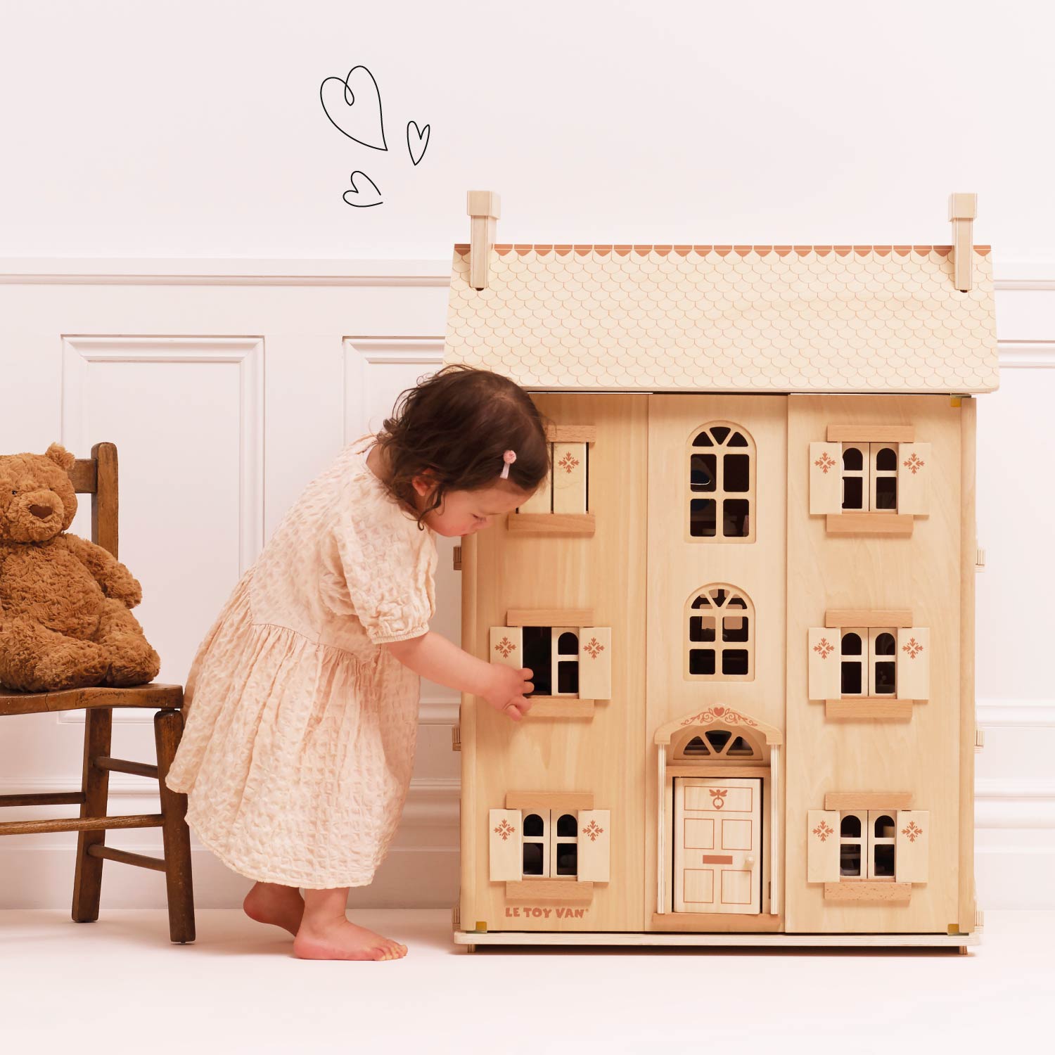 The Grand Natural Wood Dolls House – Le Toy Van