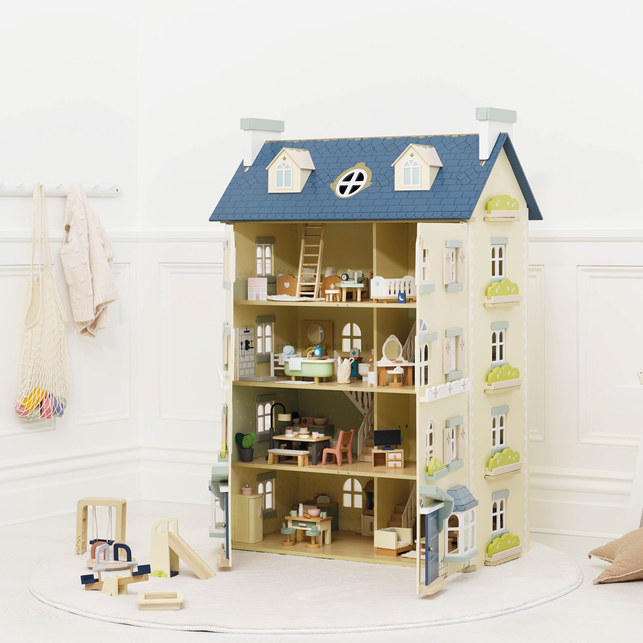 Palace Wooden Dolls House