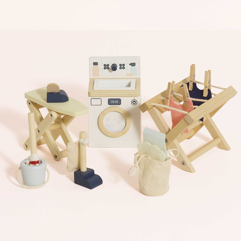Wooden Dolls House Laundry Room