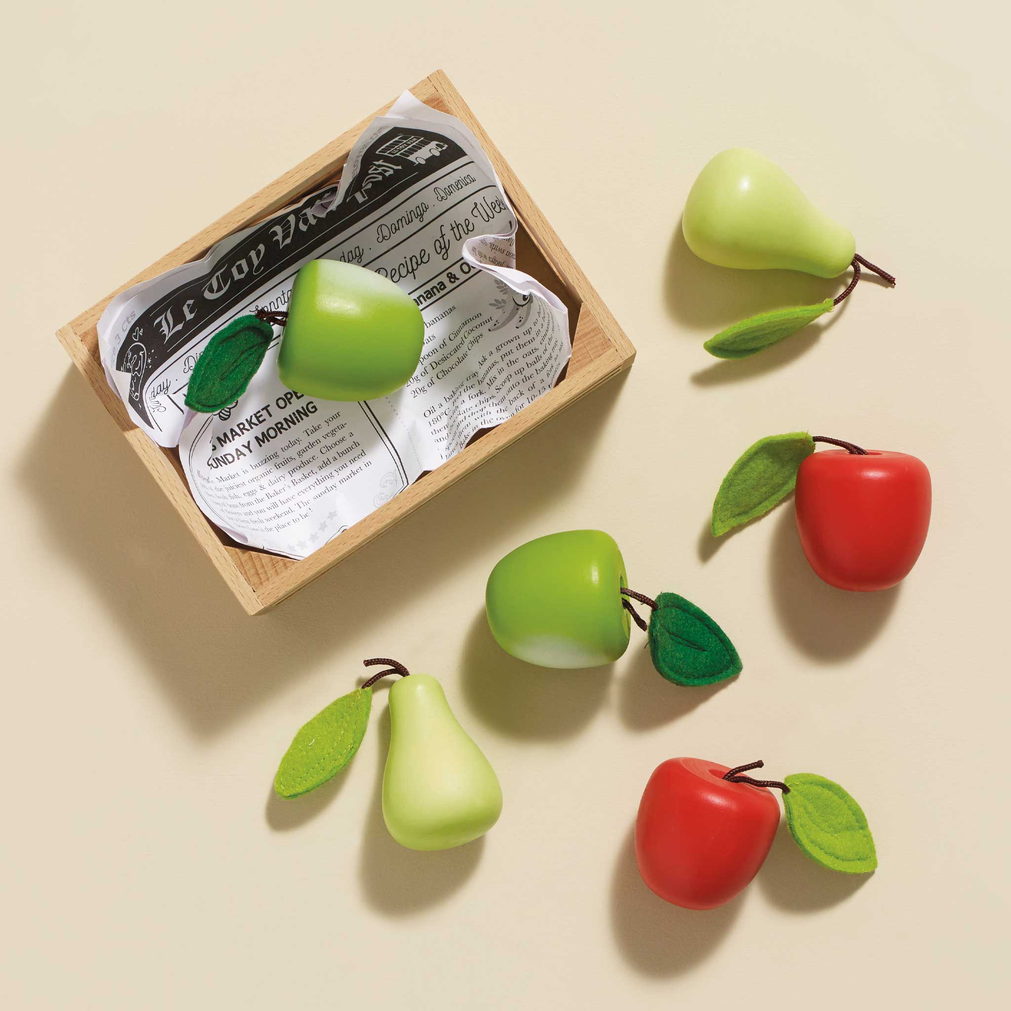 TV191-apples-pears-crate-wooden-playfood-toy-orchard-organic-fruits-eco-market-food-kids-gift-red-green_3