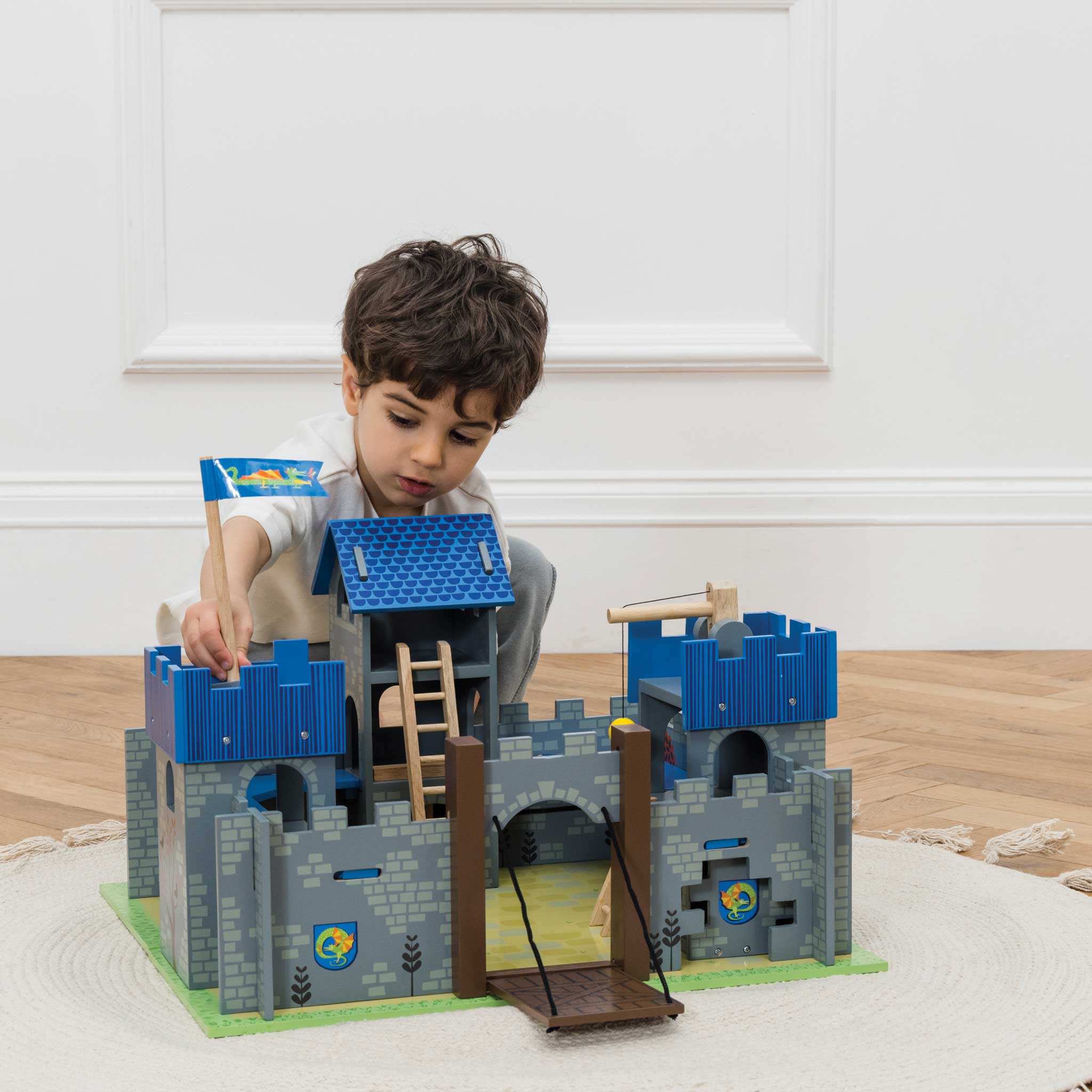 Childrens wooden castle online