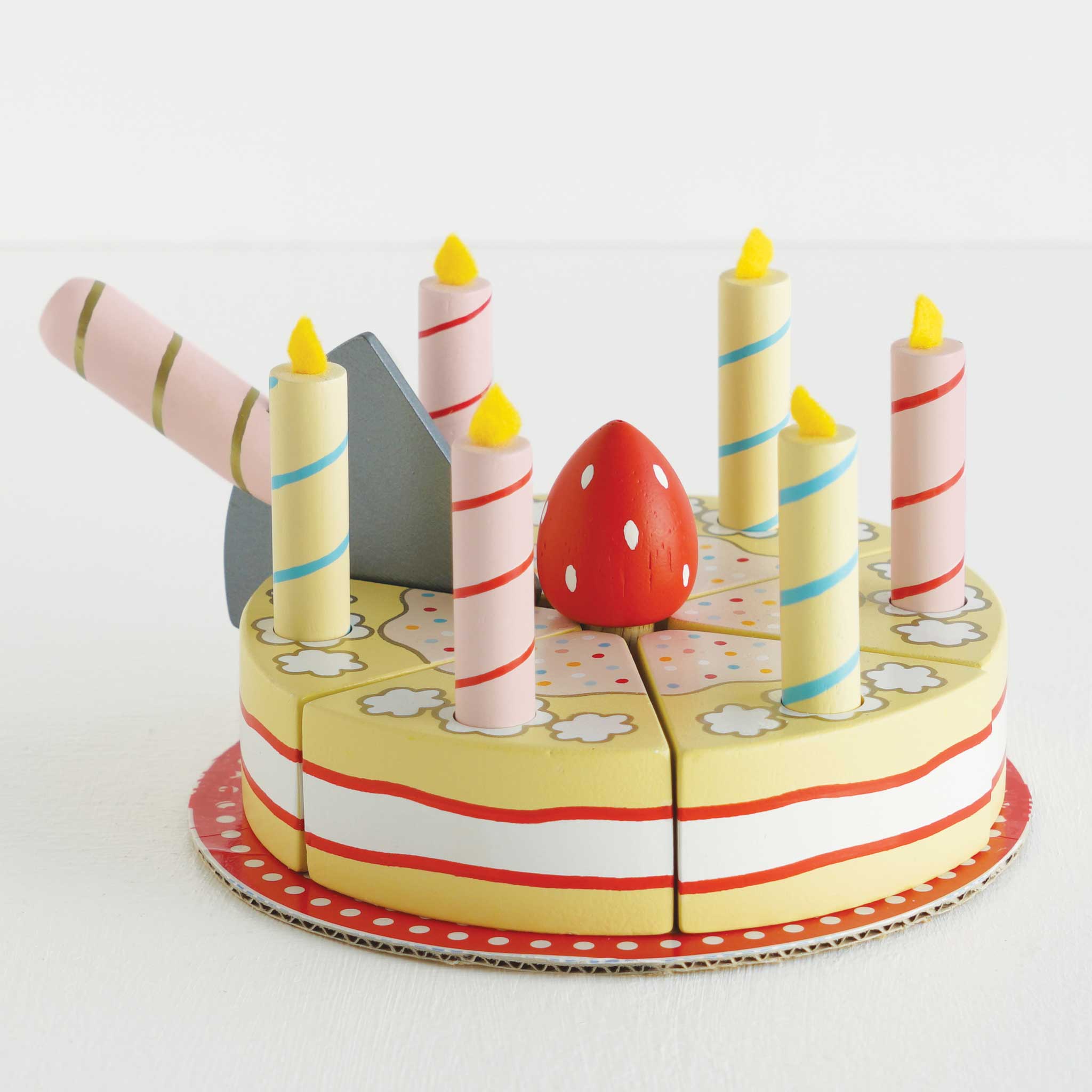 TV273-vanilla-slicable-role-play-playfood-wooden-birthday-cake-_3