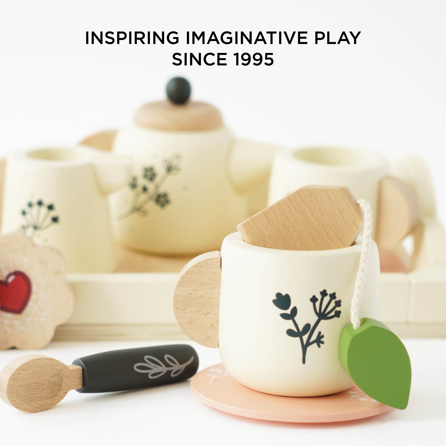 Wooden Tea Set & Tray - Le Toy Van