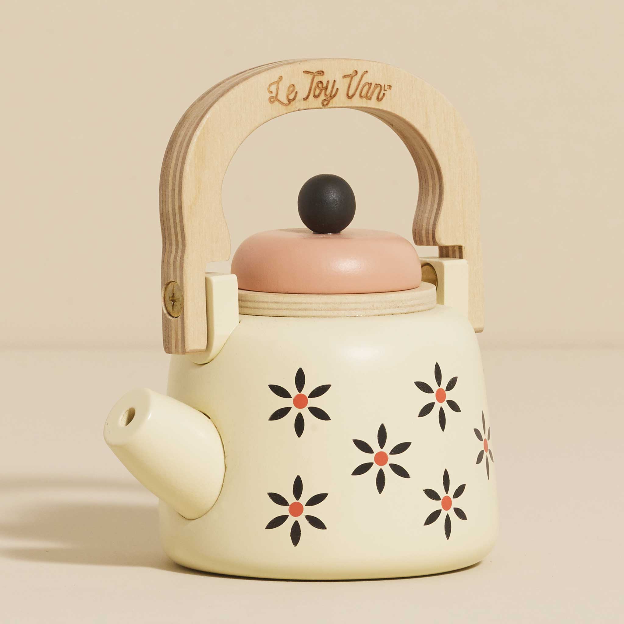 TV282-wooden-kettle-toy-imaginative-play-kitchen-roleplay-cooking-playfood-tea-coffee-cream-pink-wood-gift-boy-girl-plastic-free_4