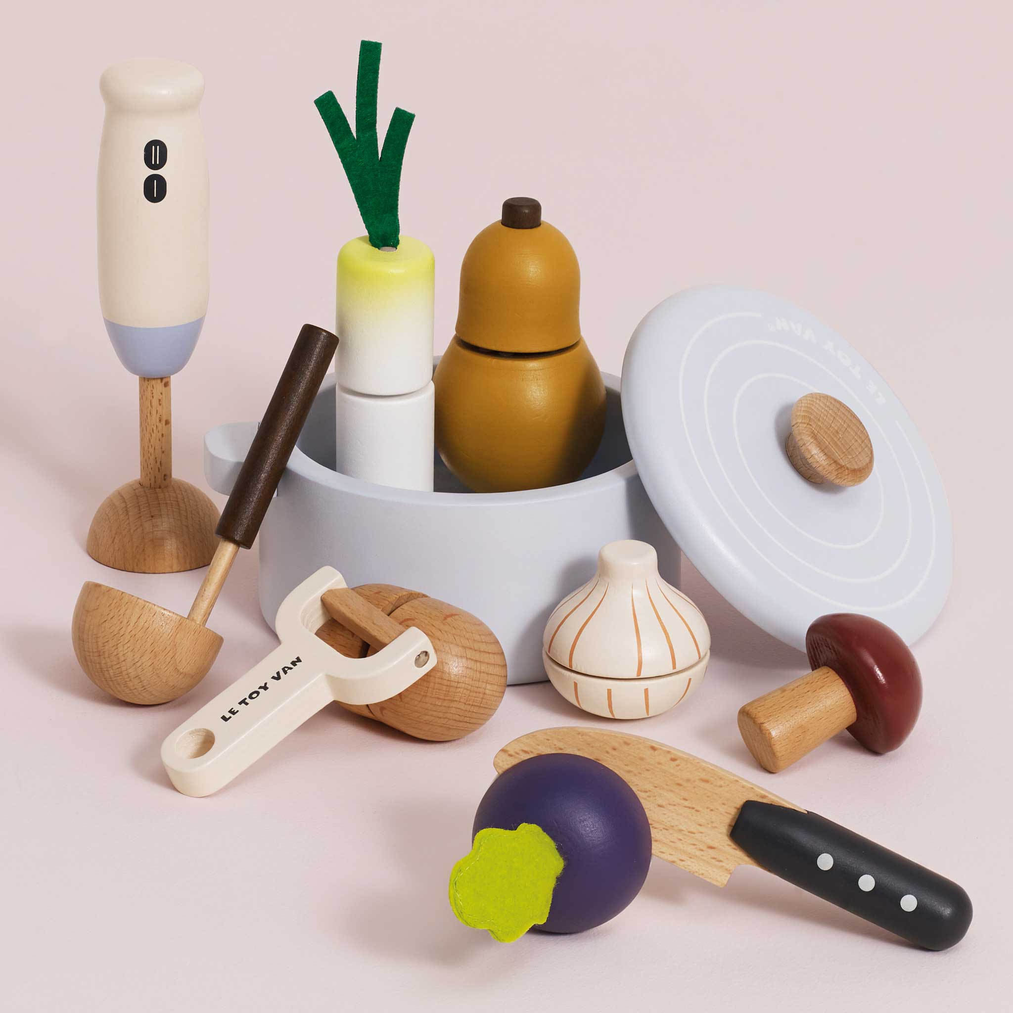 Soup & Utensil Wooden Toy Set