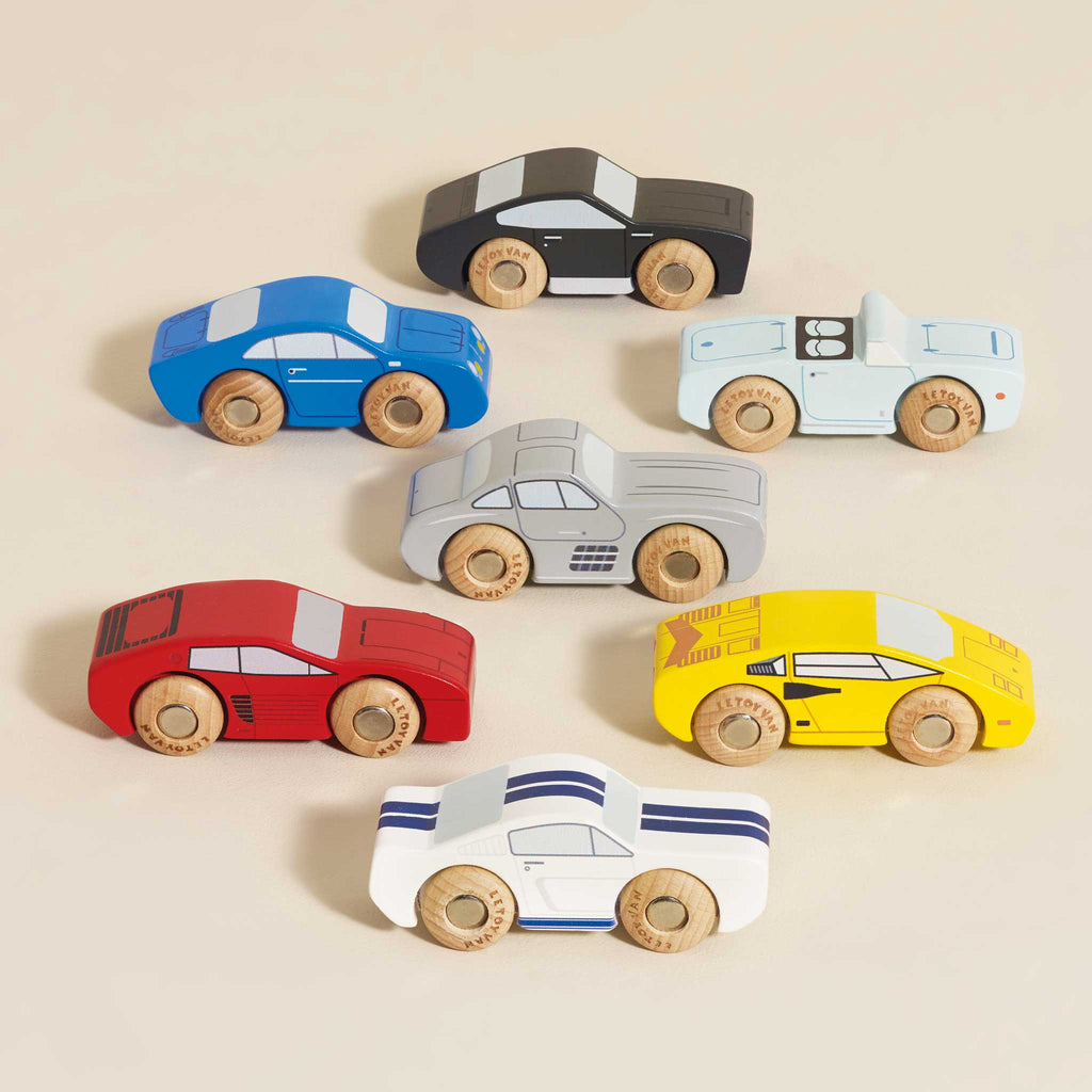 Classic Wooden Sports Car Gift Set