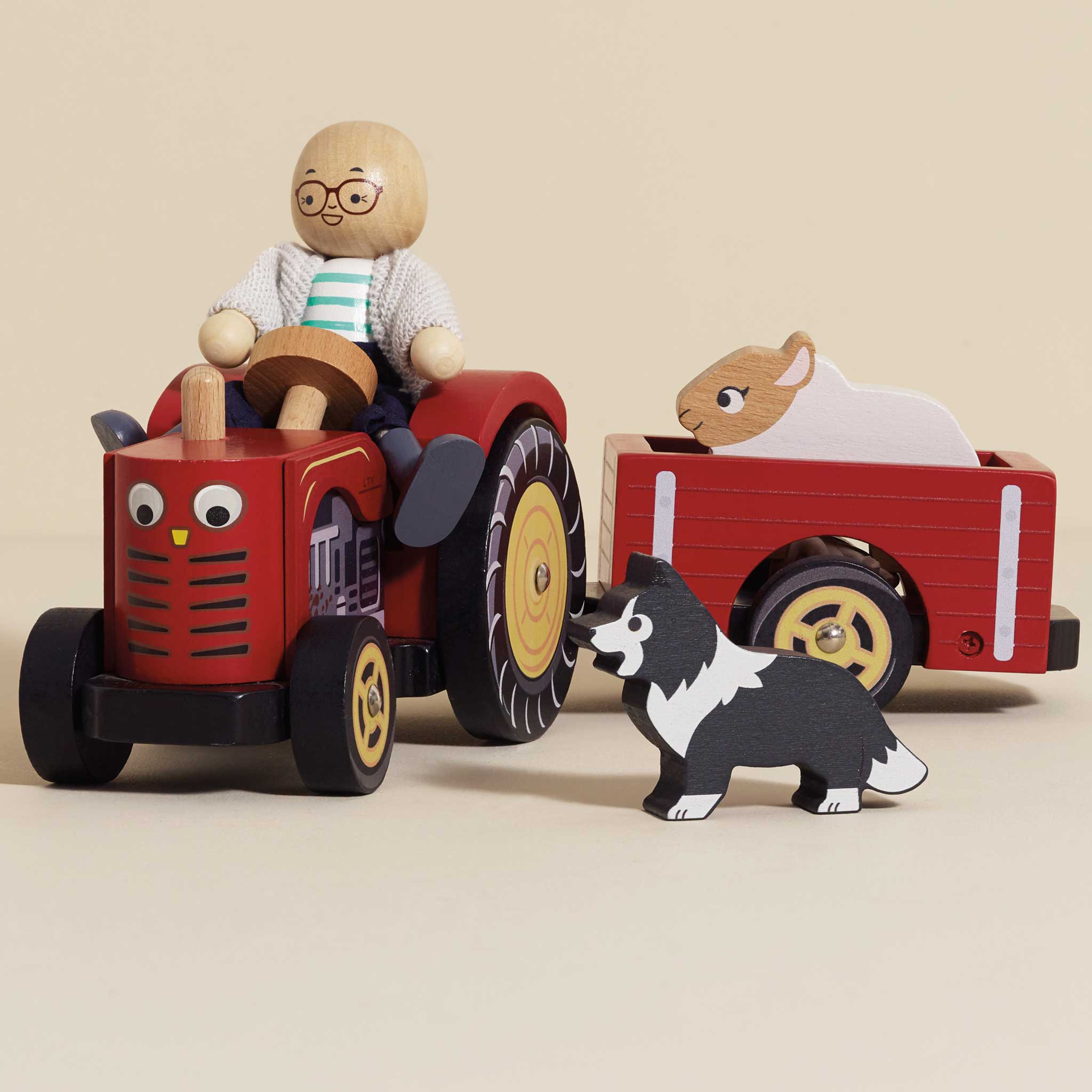 TV468-red-farm-tractor-trailer-rouge-barn-wooden-toy-eco-plastic-free-gift-boy-girl-PL141-animals-P053-family_7