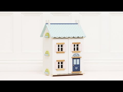 Bluebelle Wooden Dolls House | Short Video | Le Toy Van

